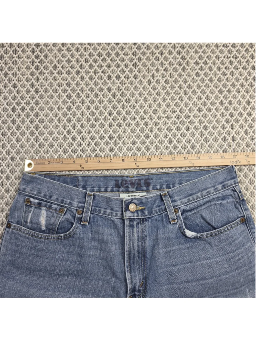 Levi’s 527 Low Boot Cut Jeans Men’s Light Wash Distressed Denim W34 L30
